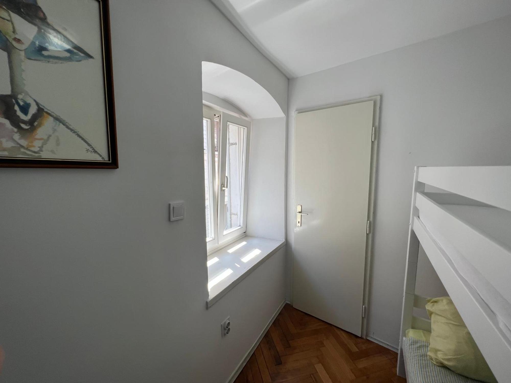 Split Old Town Apartments Room photo