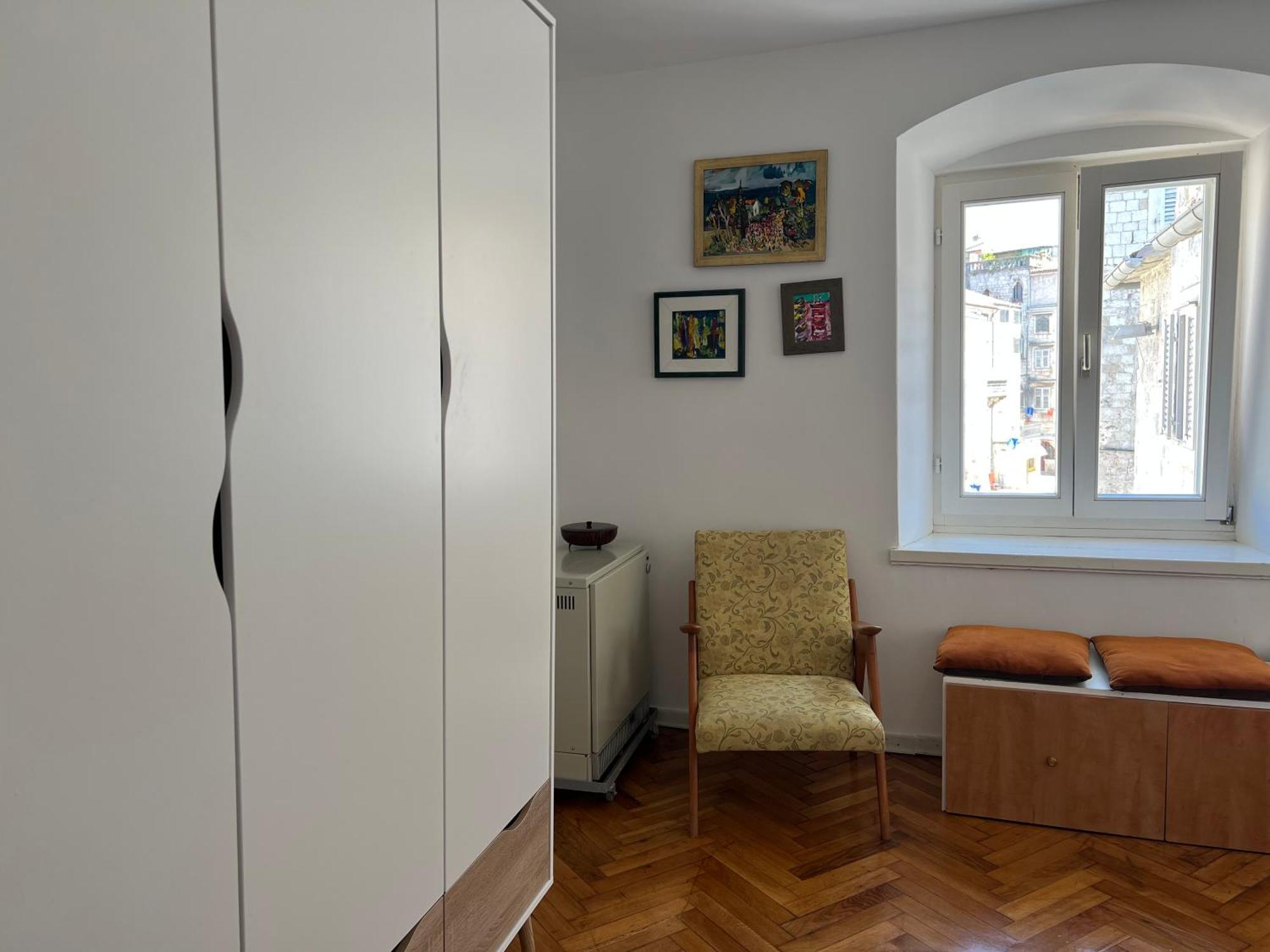 Split Old Town Apartments Room photo